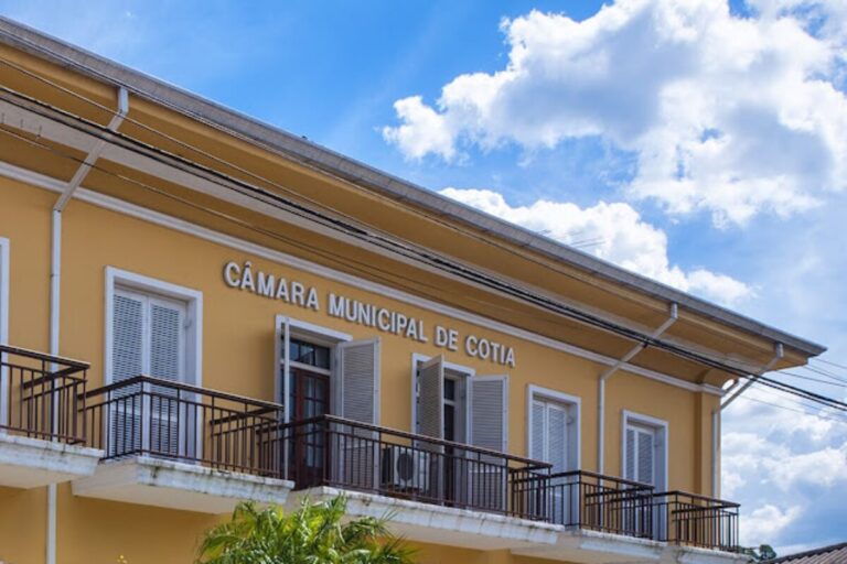 Concurso da Câmara de Cotia